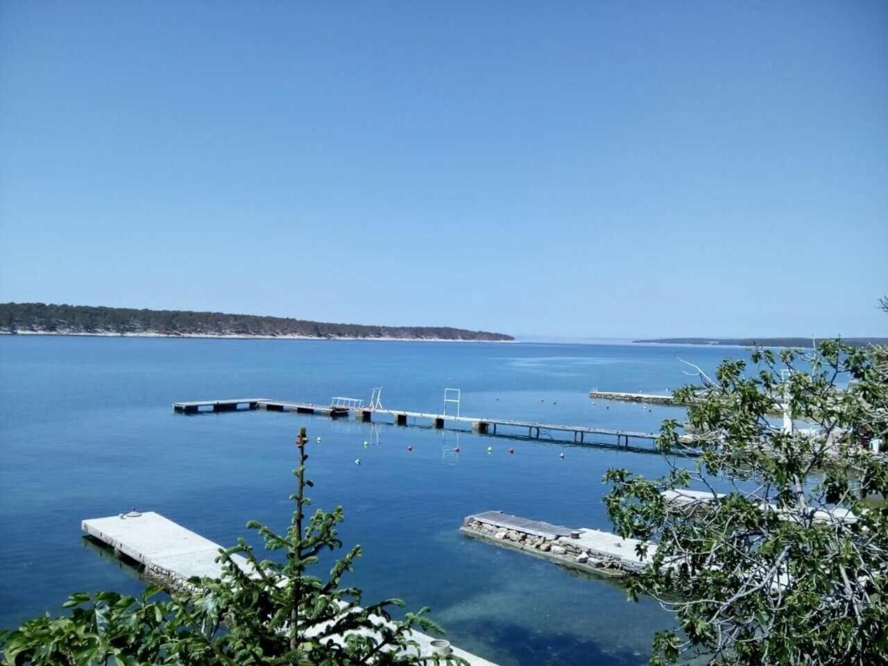 Apartments Petar - 6M From The Sea Barbat na Rabu ภายนอก รูปภาพ