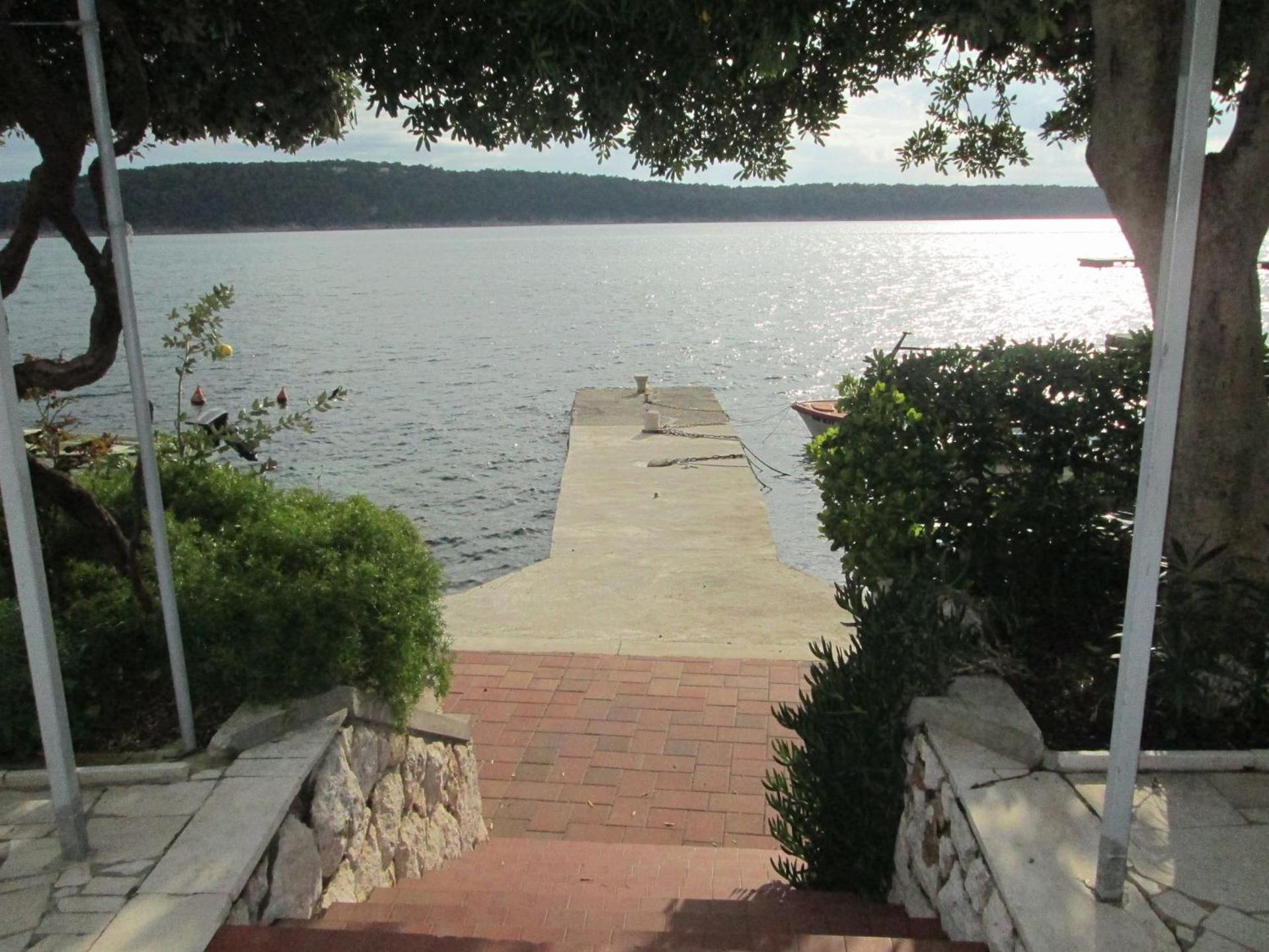 Apartments Petar - 6M From The Sea Barbat na Rabu ภายนอก รูปภาพ