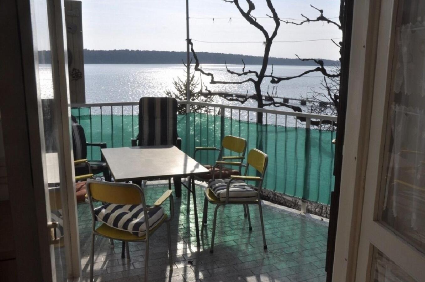 Apartments Petar - 6M From The Sea Barbat na Rabu ภายนอก รูปภาพ